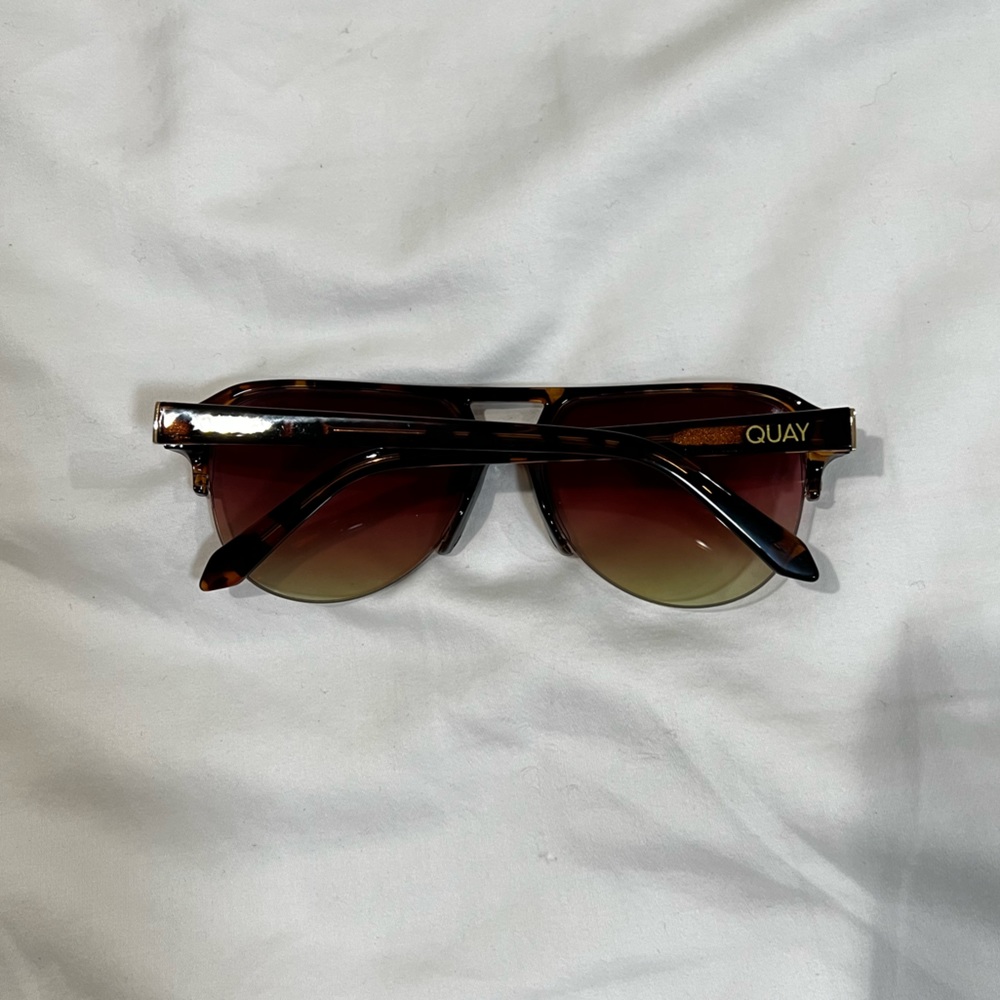 Quay sunglasses - Picture 2 of 3